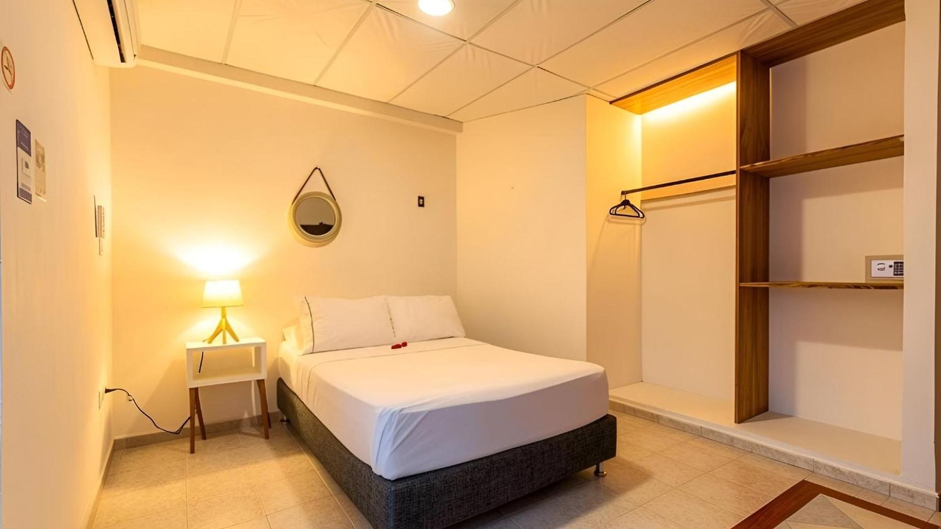 Mucura & Hotel 3*