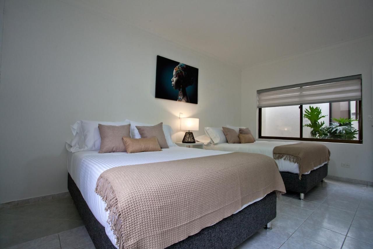 Hotel Mucura & 3*