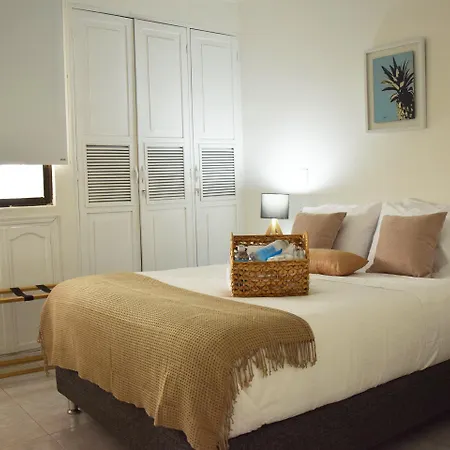 Mucura & Hotel