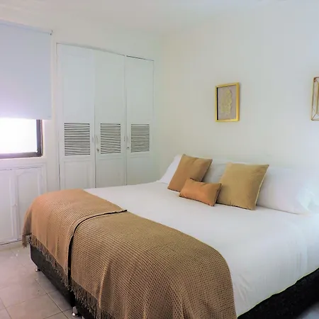 Hotel Mucura & 3*